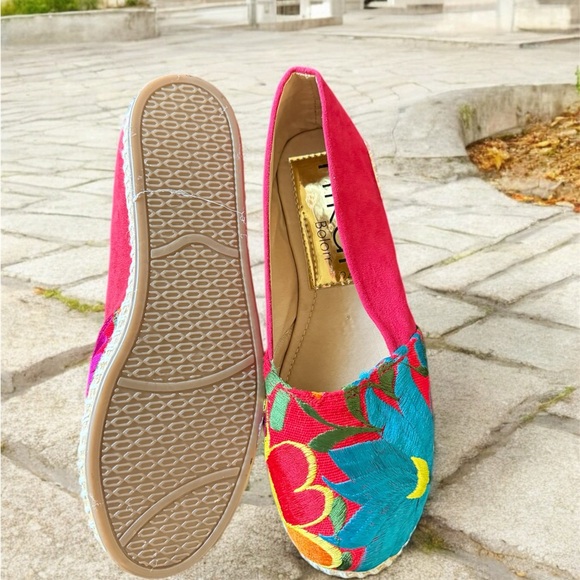 Embroidered shoes, embroidered shoes, embroidered red shoes, Embroidered flats - Picture 3 of 16